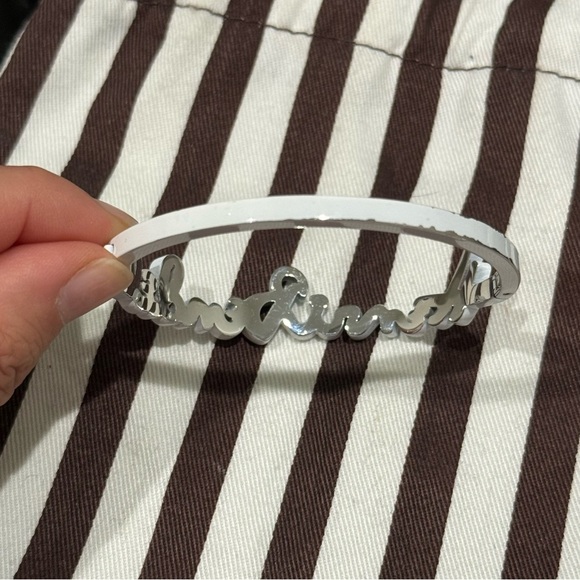 Henri‎ Bendel Skinny Script White Bangle Bracelet - Picture 10 of 13